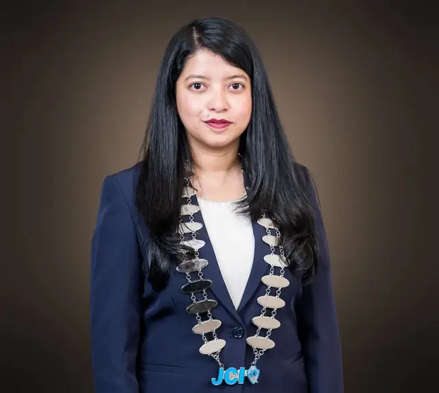 Headshot of Afshana Diya